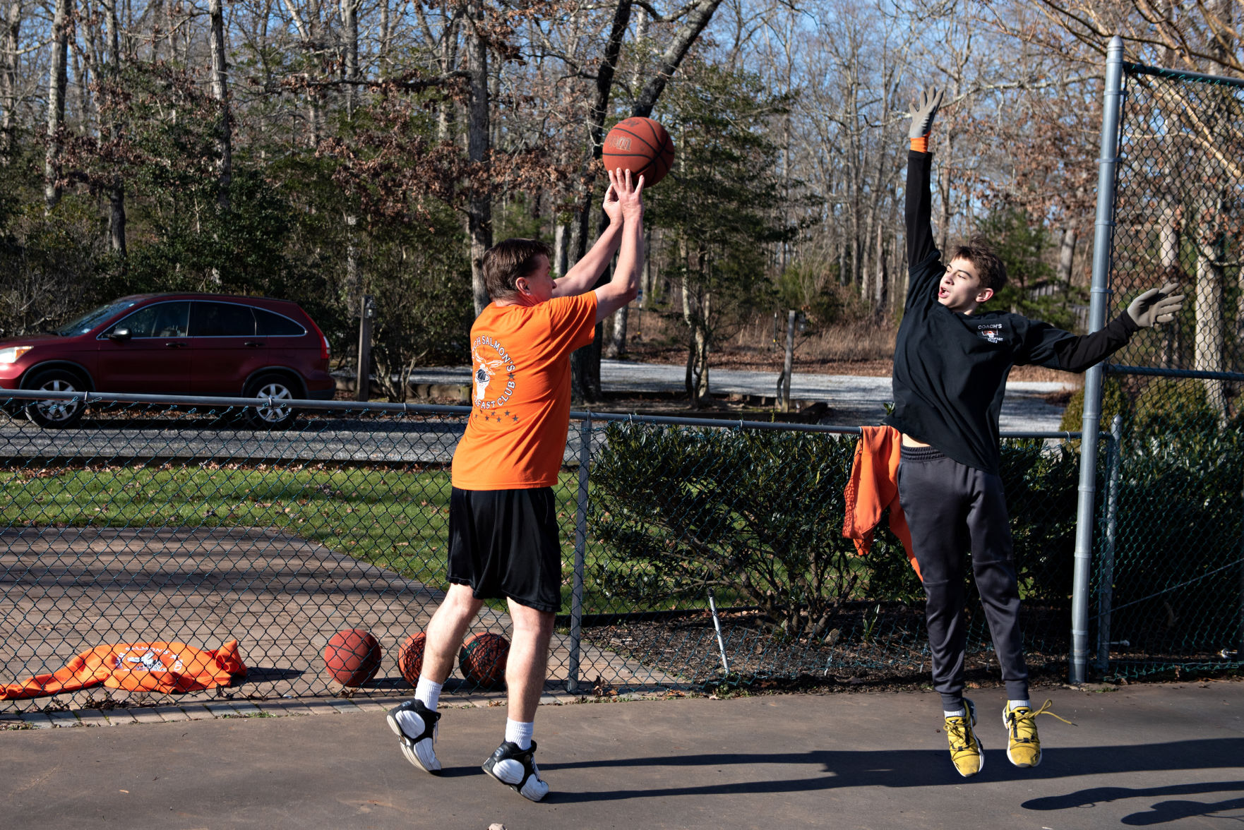 010321_nws_50hoopsclub